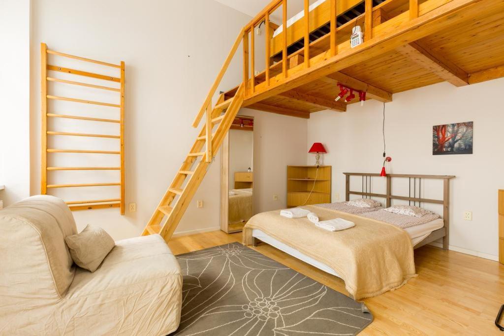 Apartament Szentkiralyi 5 - Double Basic In The Center - Self-check-in *